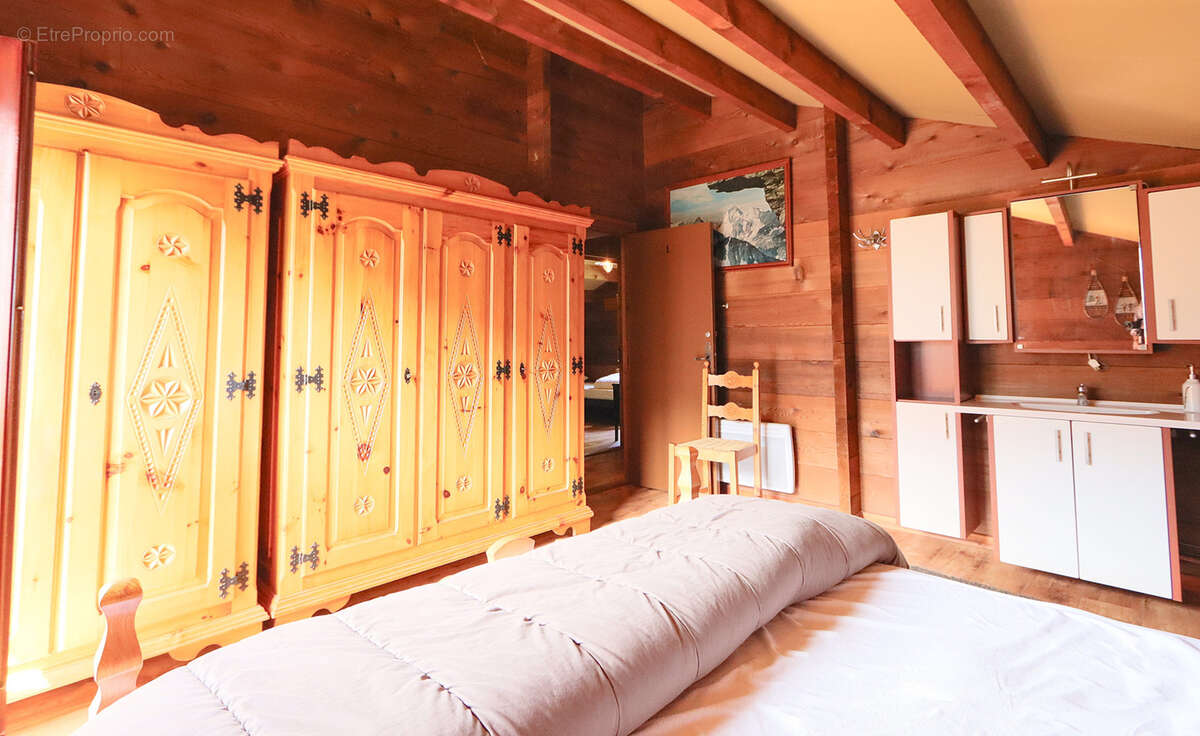 Chalet 8 pièces, vue carte postale sur les Aravis - photo 8