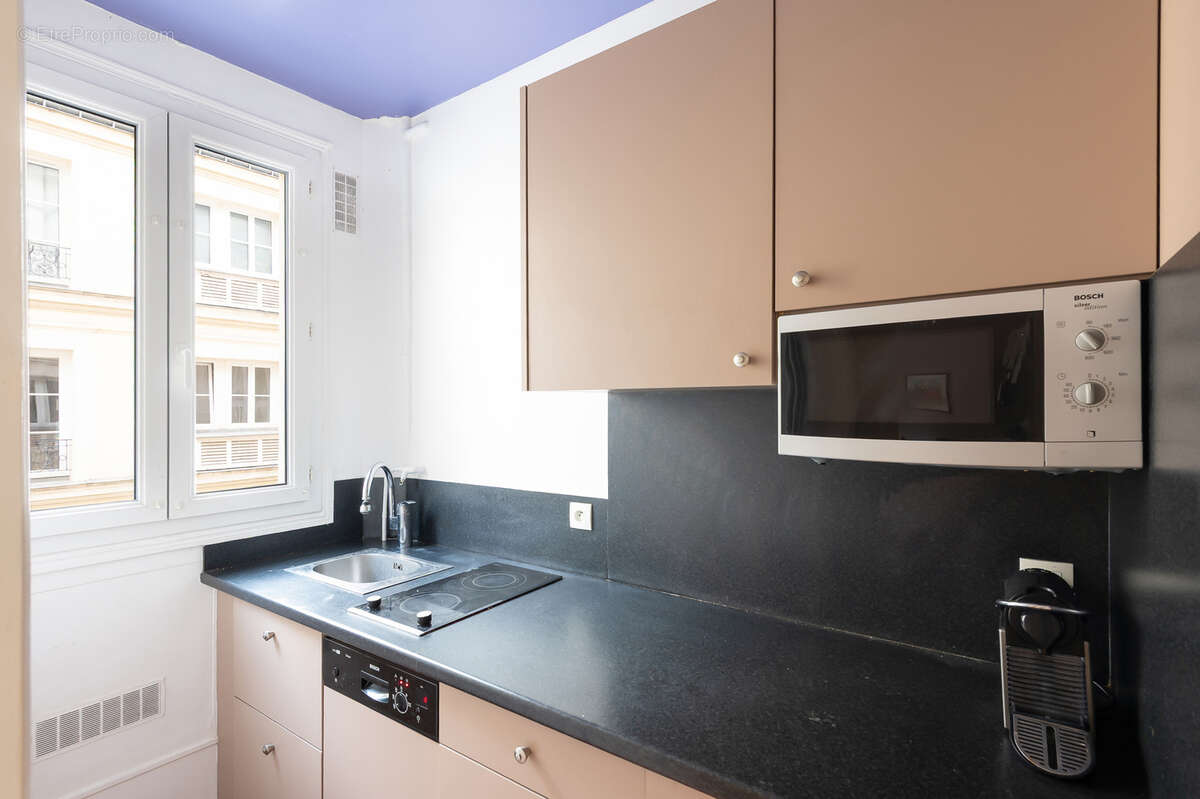 Appartement à PARIS-8E
