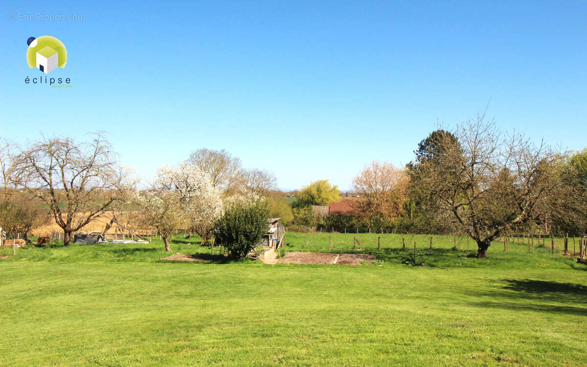 Maison à CONFRANCON