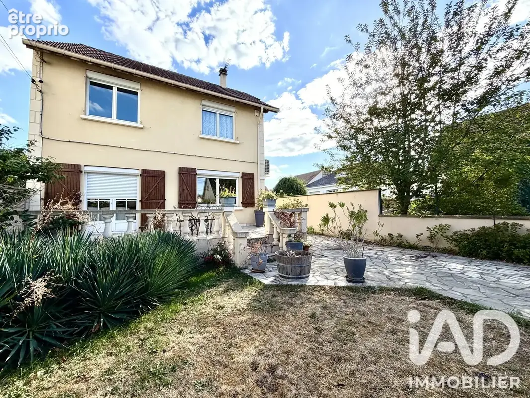 Photo 1 - Maison à VIRY-CHATILLON