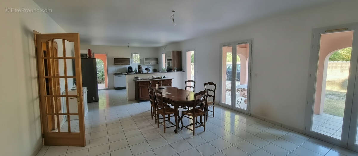 Belle Villa Traditionnelle à Vidauban 4P 110m2 avec terrain 1250m2 - photo 5