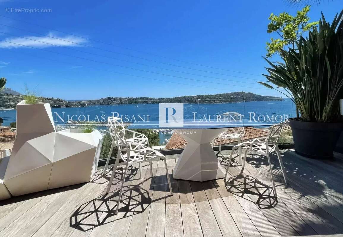 Appartement à VILLEFRANCHE-SUR-MER