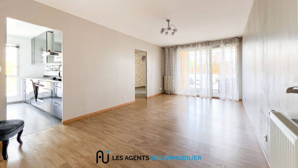 Appartement à NANTERRE