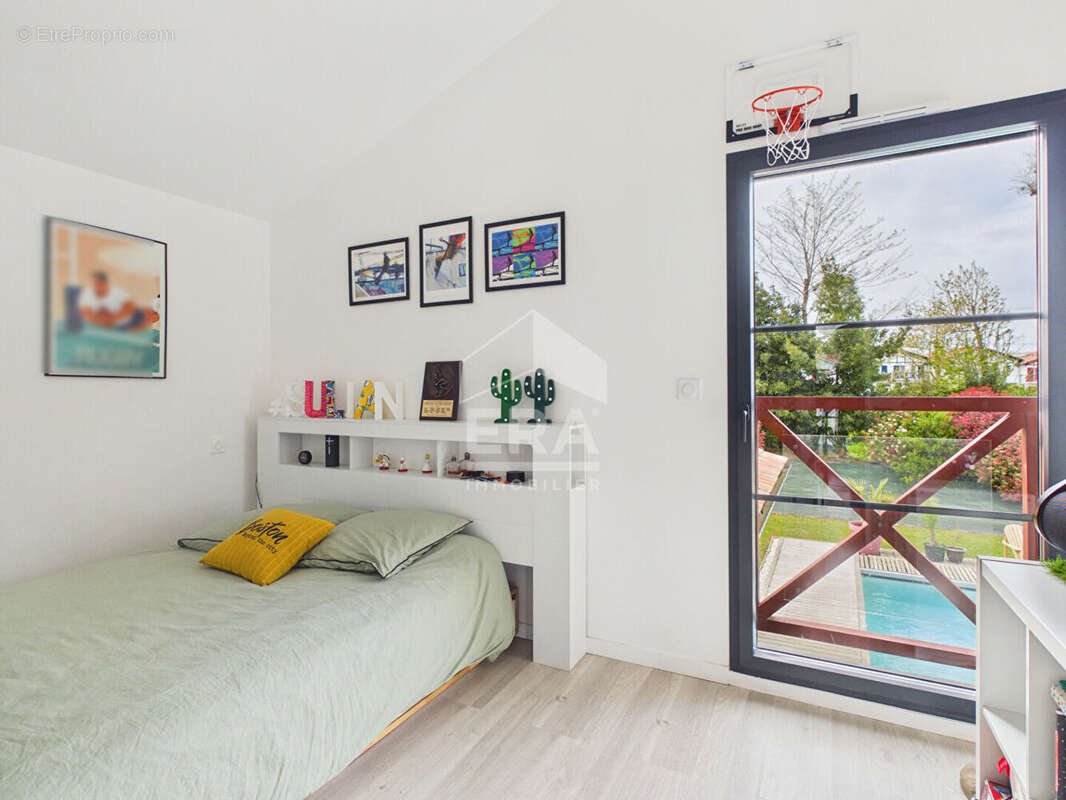 Vente - Maison Contemporaine avec piscine Arcangues - l'épure et la lumière - photo 10