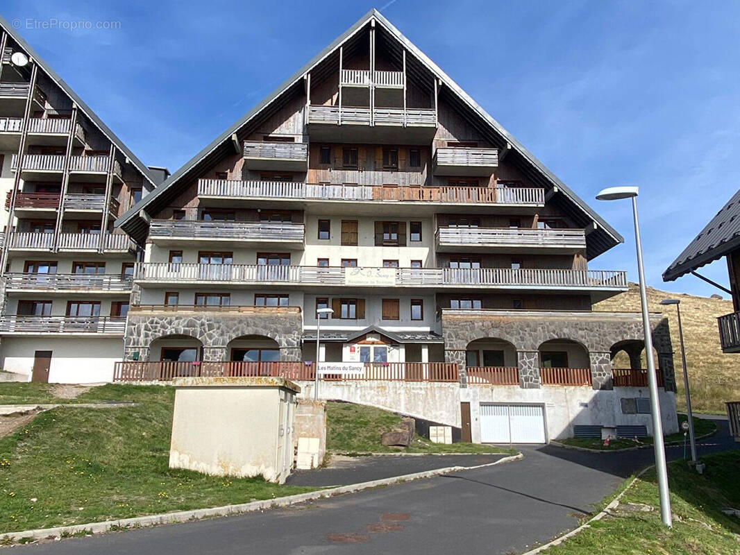 Appartement à BESSE-ET-SAINT-ANASTAISE