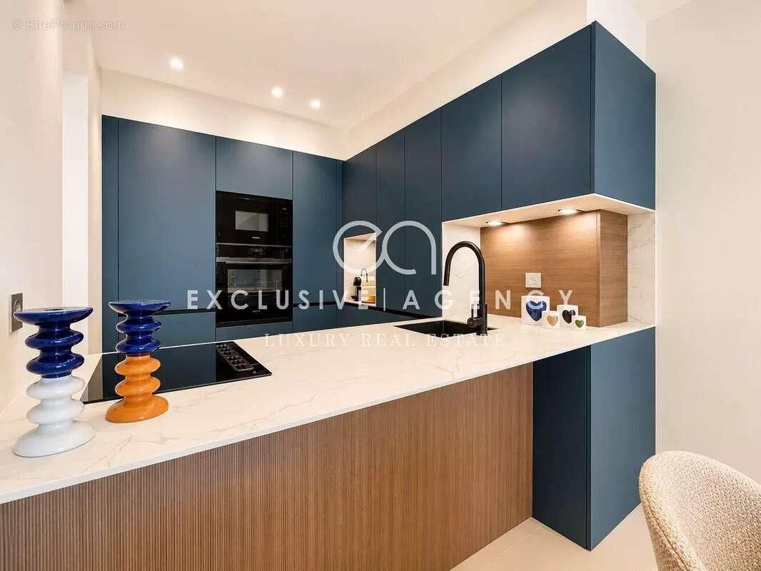Cannes Croisette 3 pièces de 82m² rénové  vue mer - photo 6