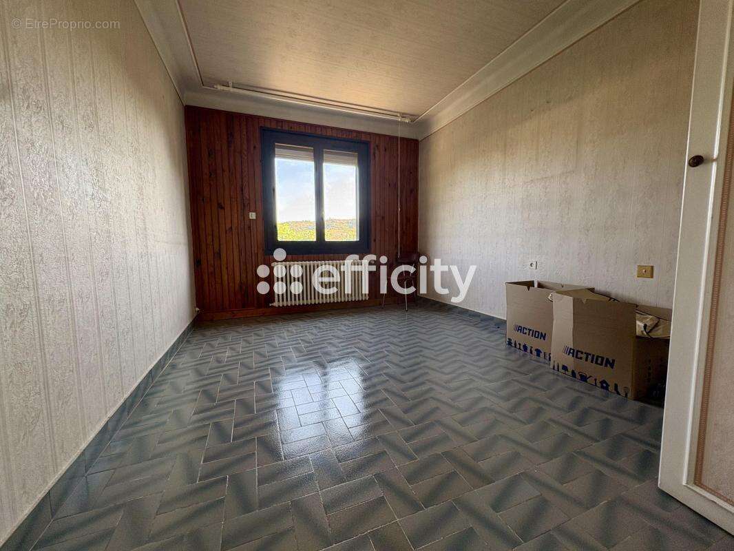 Maison 182 m² à Gignac-La-Nerthe  - photo 16