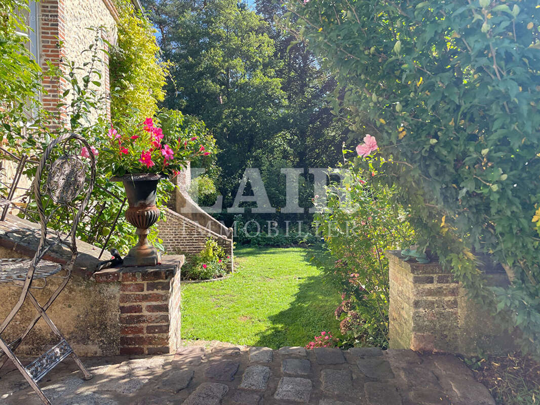 Maison à LONGNY-AU-PERCHE