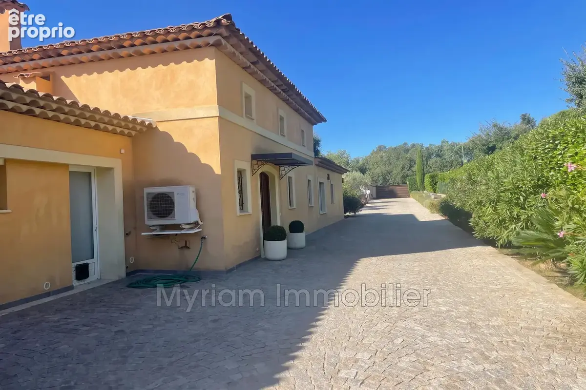Maison 7 pièces 203 m² à vendre à Saint-Cezaire-Sur-Siagne (06530) - photo 5