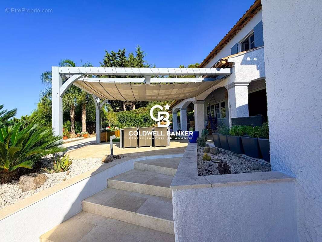 Villa vue mer incroyable - 83320 Carqueiranne - photo 3