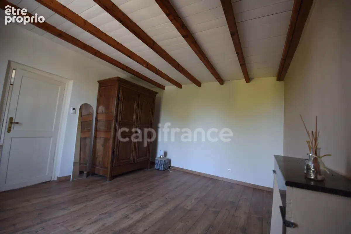 Maison en pierre dans un village de caractère, 4 chambres, garage, dépendances - photo 19