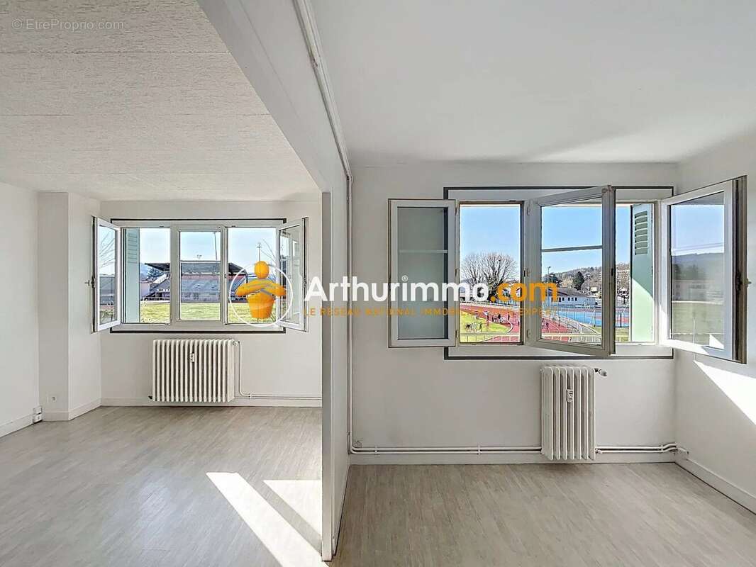 Appartement à BOURGOIN-JALLIEU