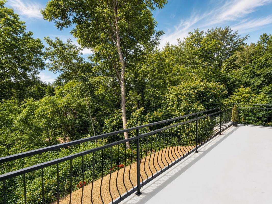 Maison de 5 pièces de 124 m² à Pontoise - photo 2