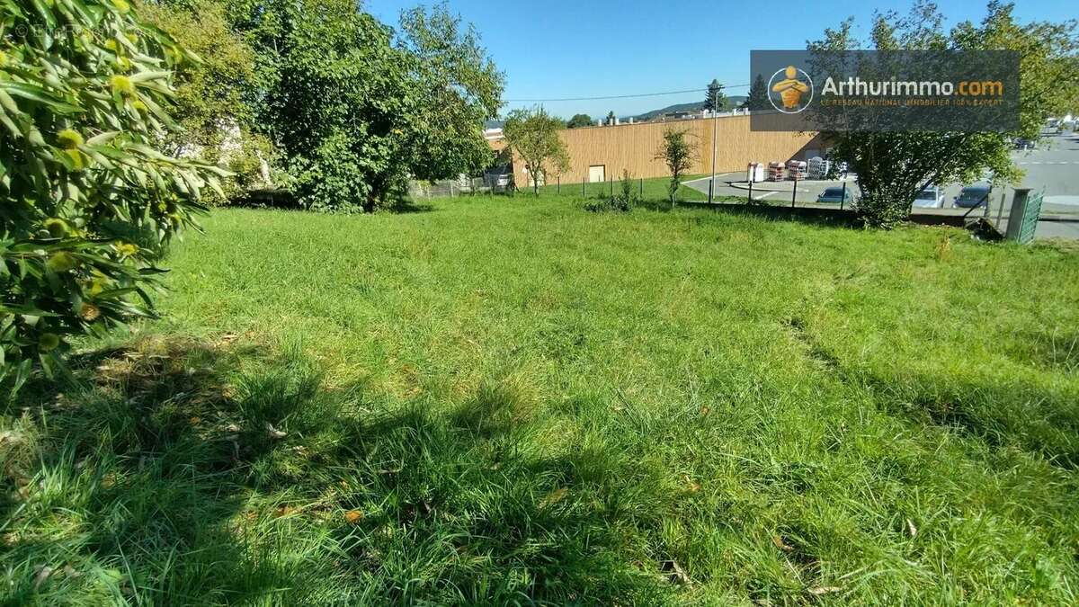 Terrain à LAROQUE-D&#039;OLMES