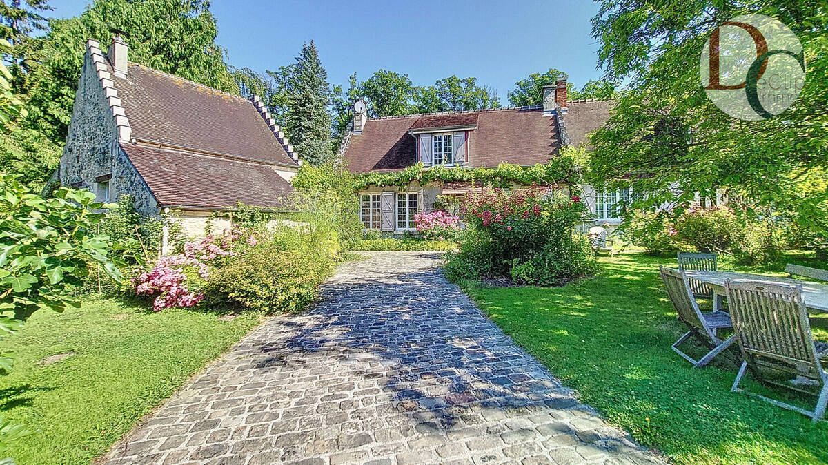 Photo 1 - Maison à COMPIEGNE