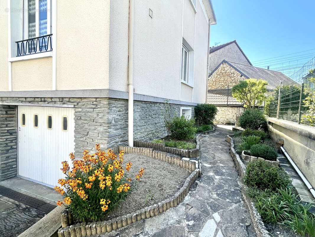 Maison à CHATELLERAULT