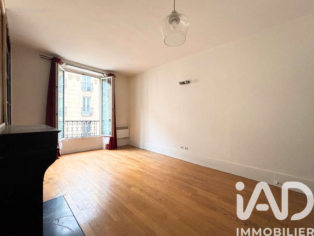 Photo 3 - Appartement à PARIS-10E