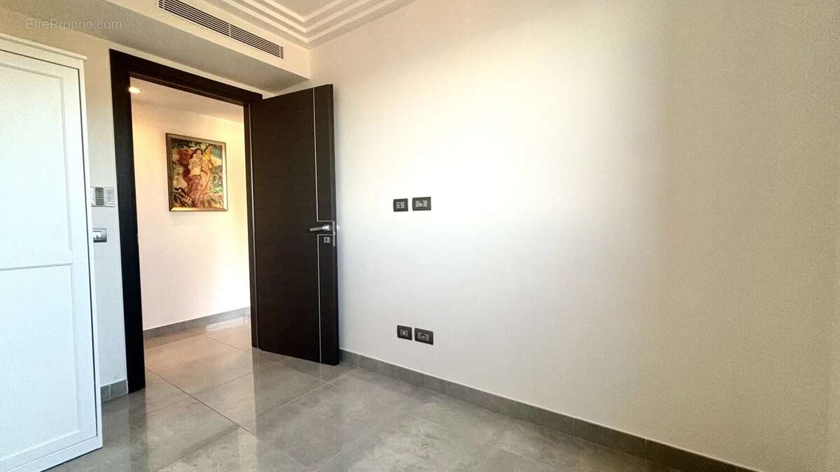 Appartement à ROQUEBRUNE-CAP-MARTIN