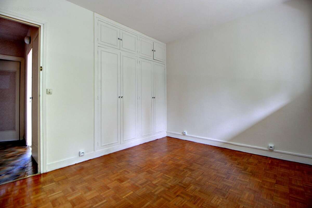 Appartement à VERNEUIL-SUR-SEINE