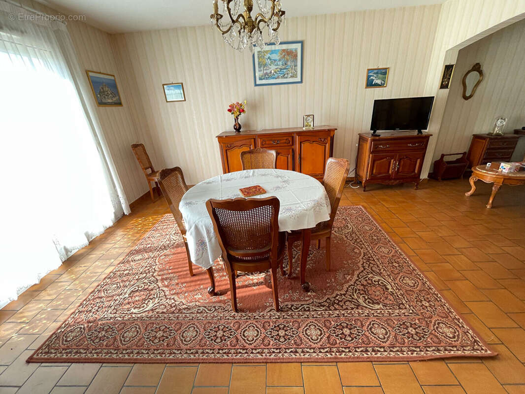 Maison à SAINT-SYLVESTRE-SUR-LOT