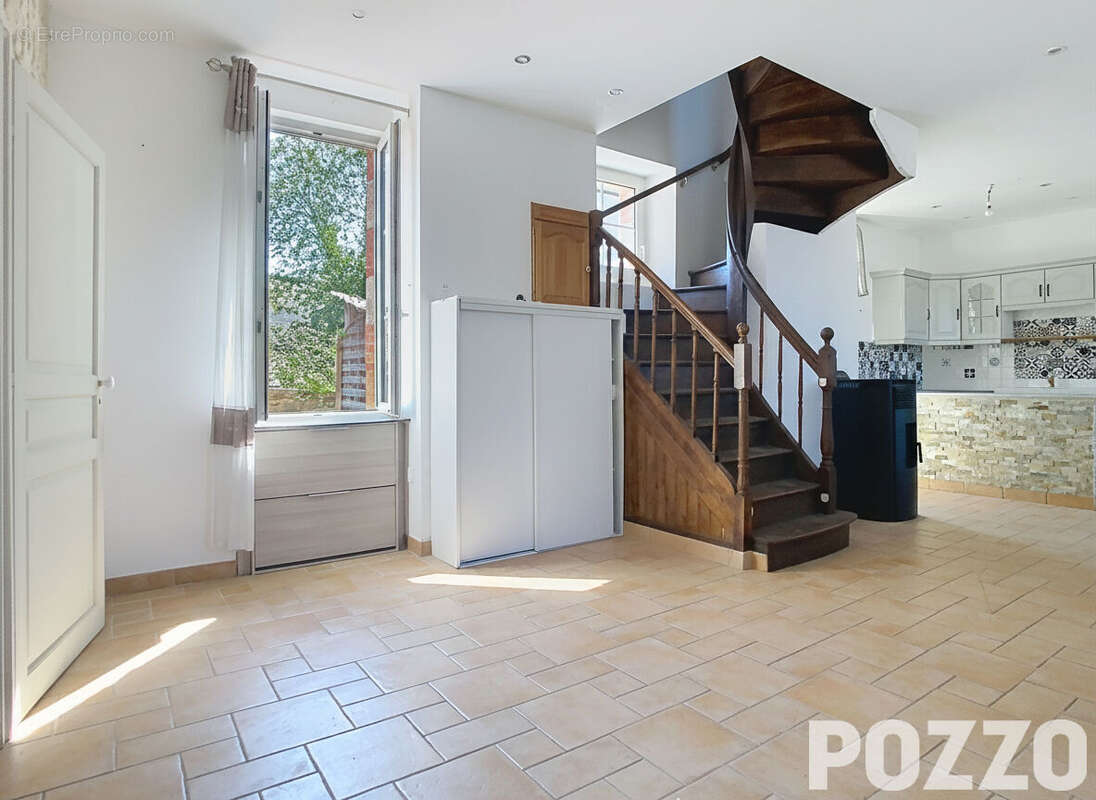 A vendre - maison de ville a pontorson - photo 2
