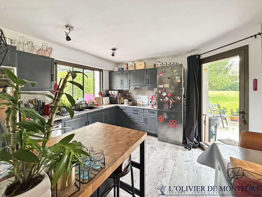 Maison à MONTFORT-L'AMAURY