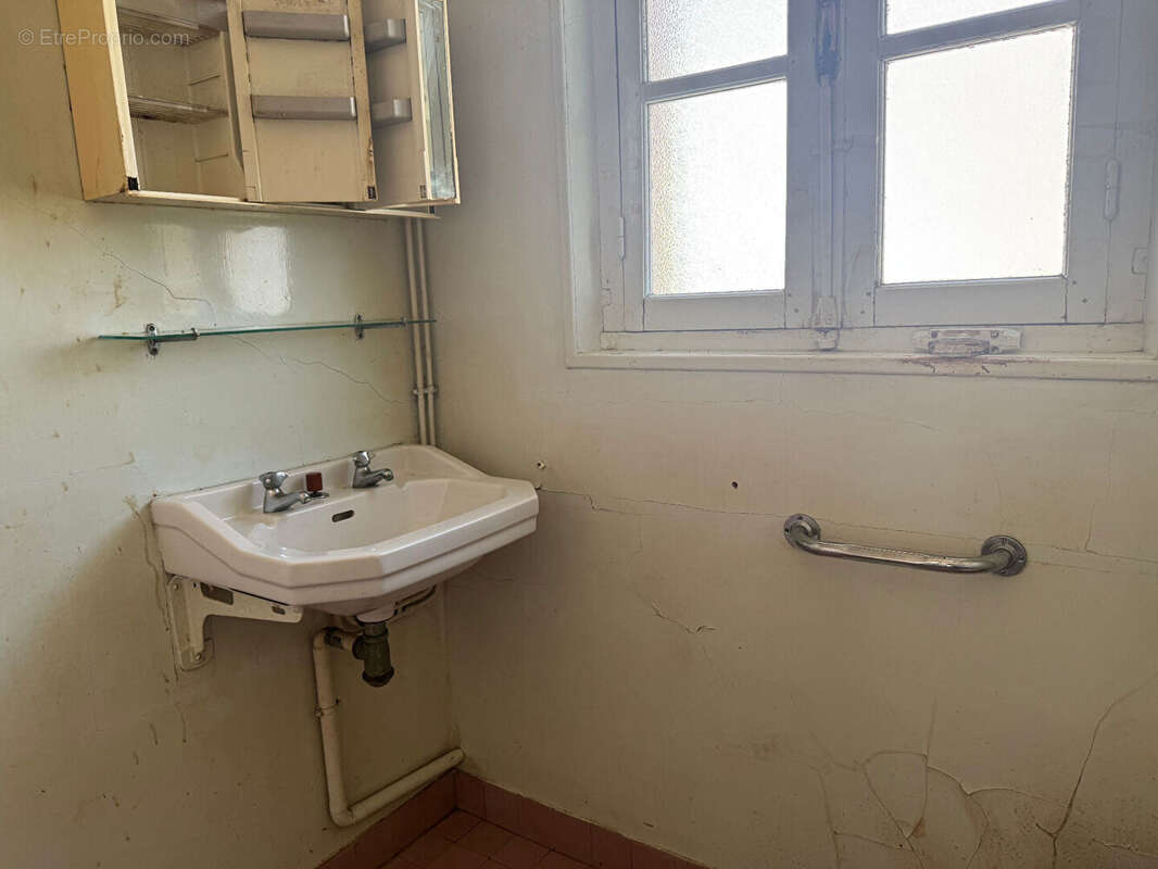À VENDRE Dinard / Saint-Énogat  Maison à rénover avec beau potentiel - photo 9