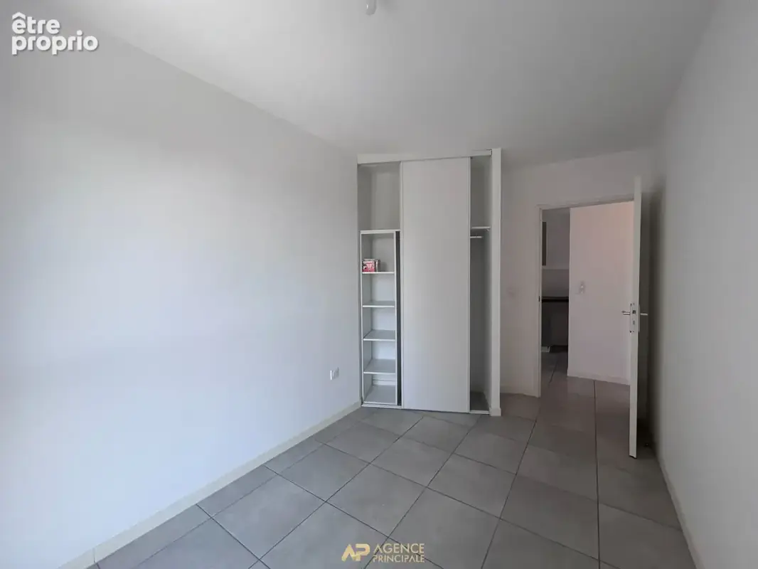 Appartement t4  - la rochelle - dernier étage - photo 13