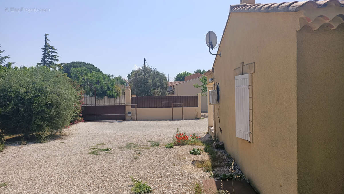 Appartement à SORGUES