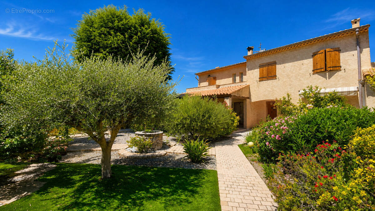 Maison à CAGNES-SUR-MER