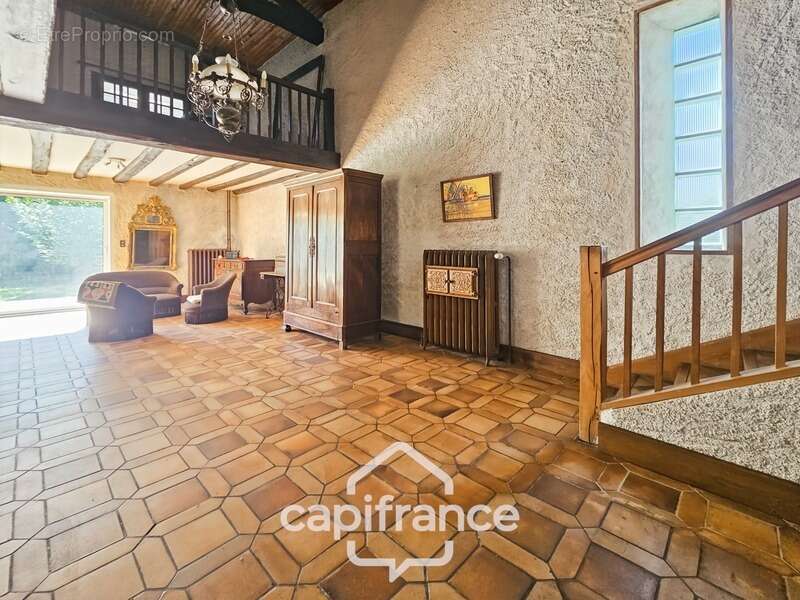 Maison 249 m², à vendre 8 pièces MIGNE AUXANCES (86), environnement et secteur de qualité - photo 7