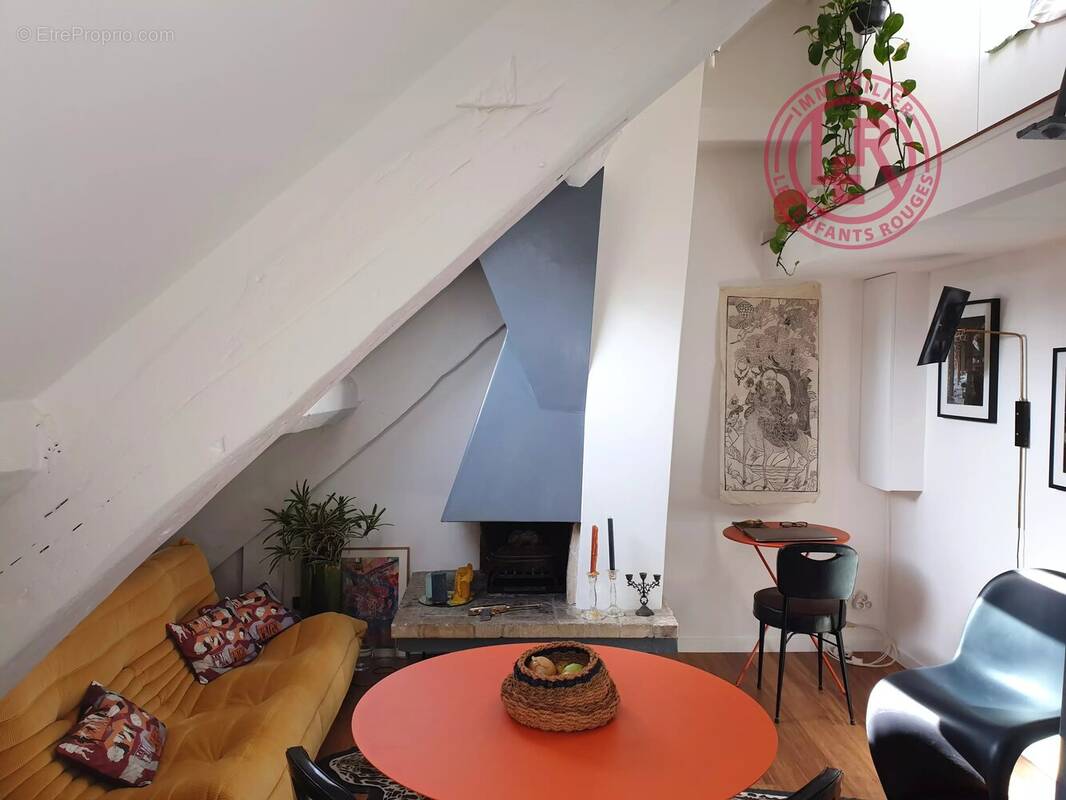 Appartement à PARIS-3E