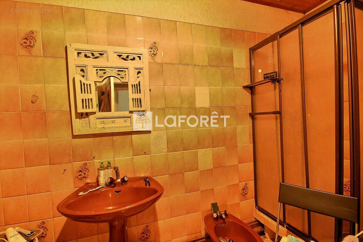 Maison à COURBEVOIE