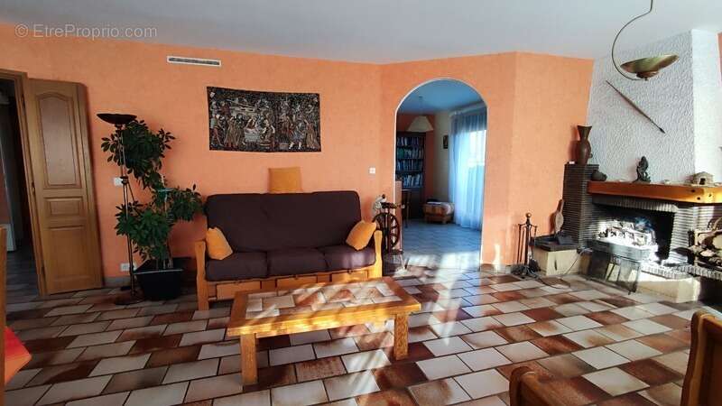 Maison à HAUTEVILLE-LES-DIJON