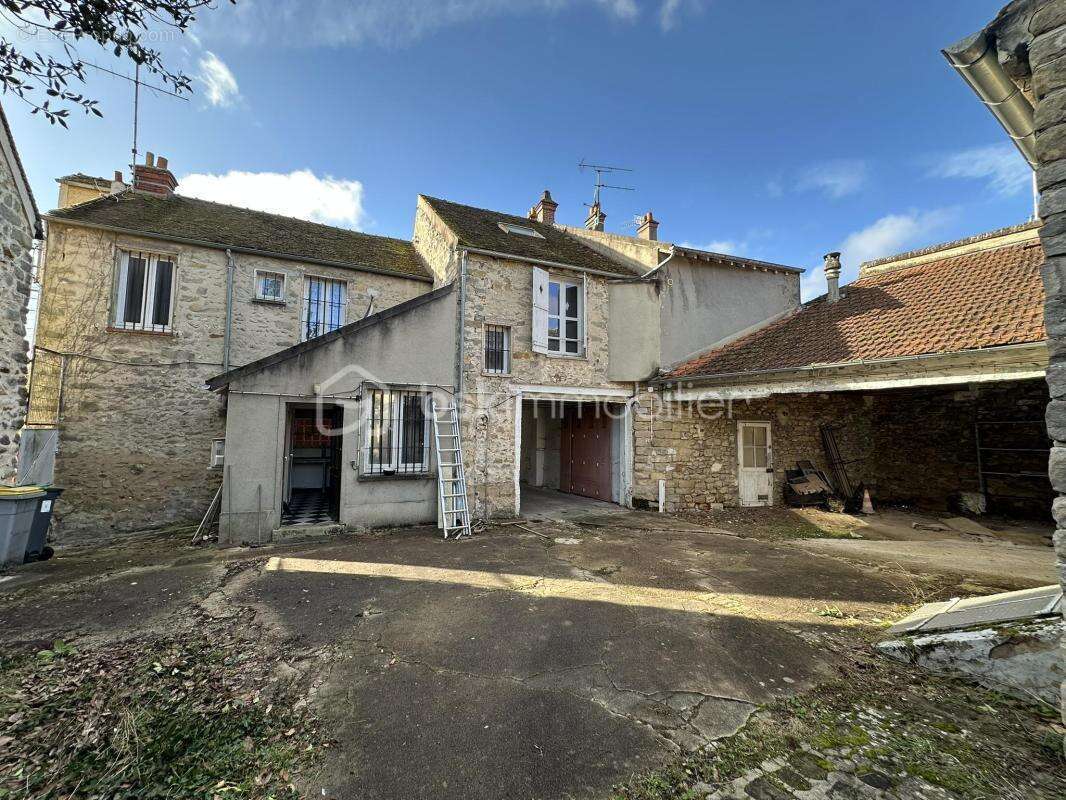 Appartement à SAMOIS-SUR-SEINE