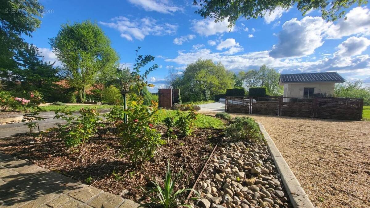 Maison à CAMPSEGRET