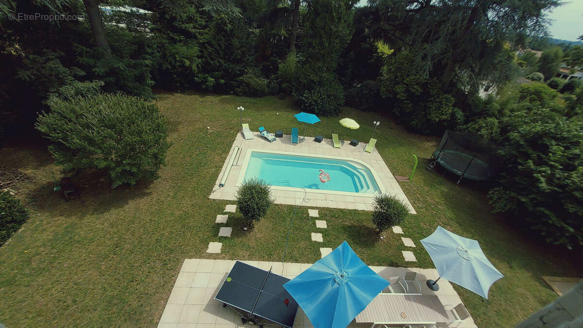 CHARMANTE PROPRIETE avec parc en plein centre de Bergerac - photo 6
