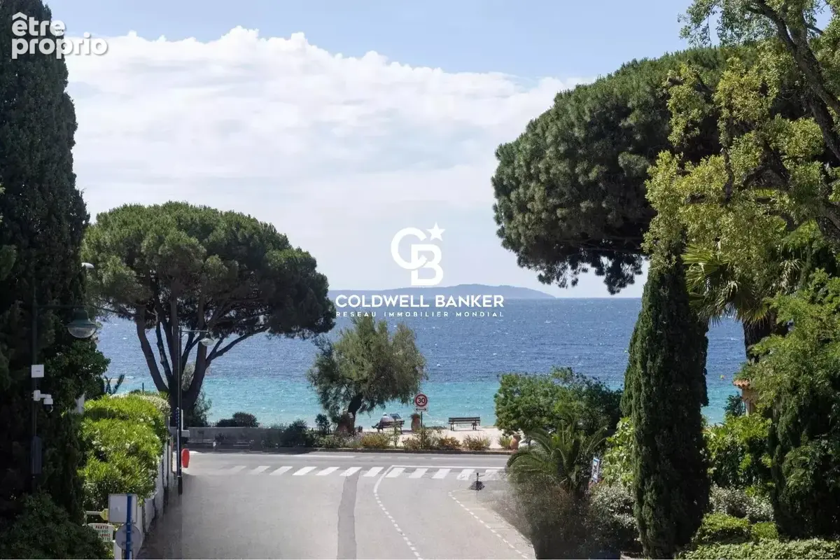 Photo Appartement à Le Lavandou au prix de 1 595 000€