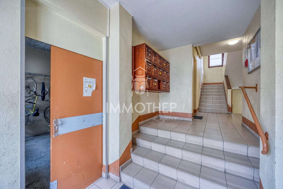 Appartement 50 m² à Grenoble  - photo 2