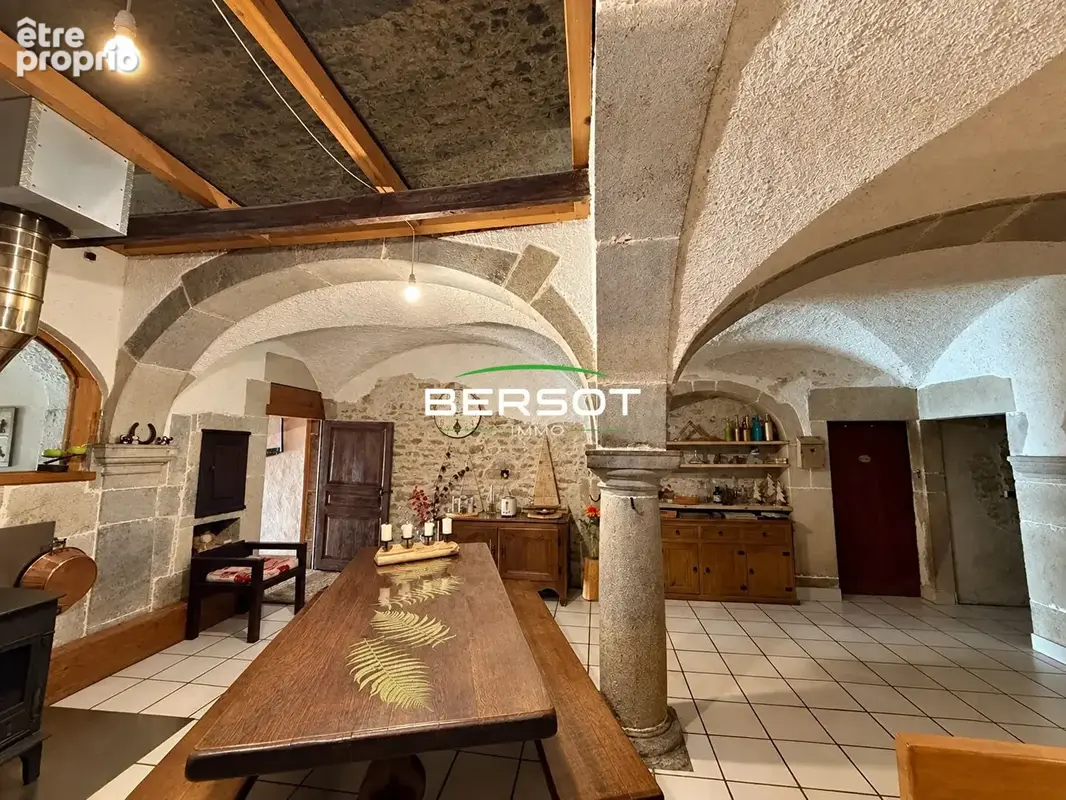 Vellerot-lès-Vercel Bâtisse de caractère de 300 m² avec espace bien-être - photo 2