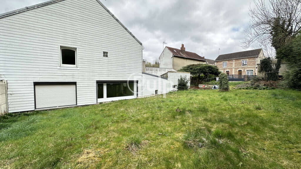 Maison à BRUAY-LA-BUISSIERE