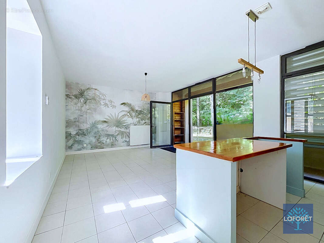 Appartement T2 - Curis Au Mont d'Or - photo 4
