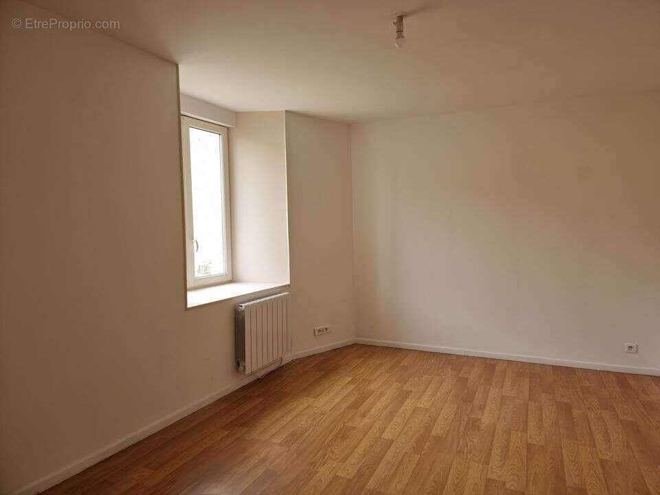 Appartement à LA CHAPELLE-MOUTILS