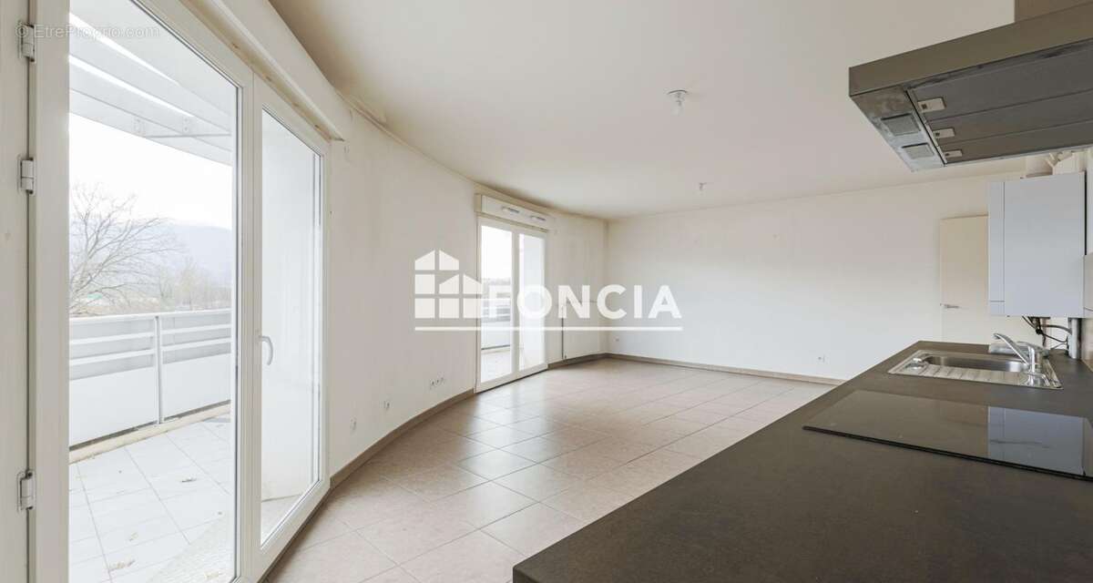 Appartement à MEYLAN