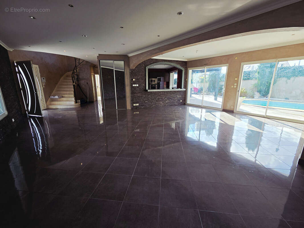 Maison à FONTAINE-LES-DIJON