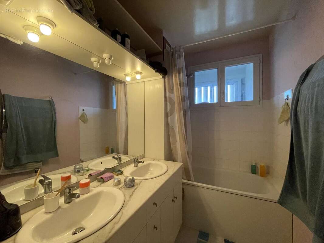 Appartement à SAINT-SEBASTIEN-SUR-LOIRE