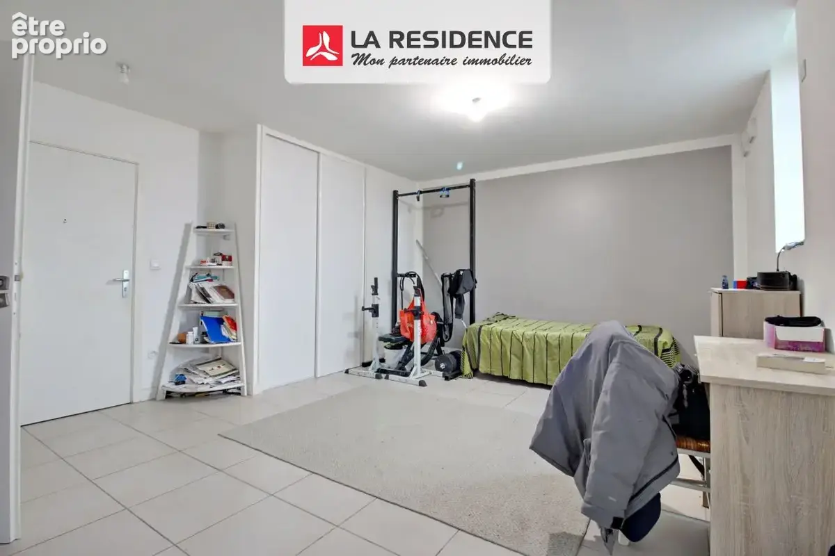 Appartement à SARTROUVILLE