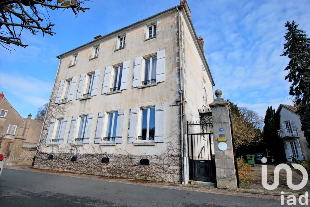 Photo 1 - Maison à NEUVY-SUR-LOIRE