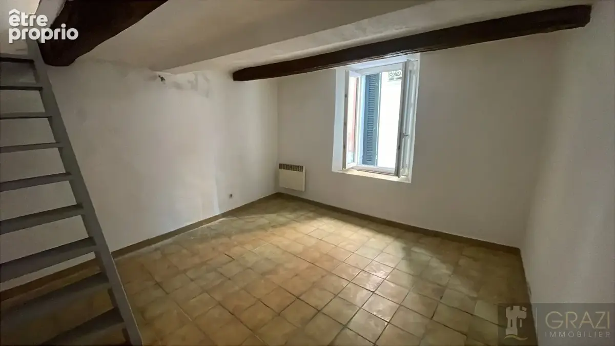 Appartement T2  situé dans un immeuble ancien  Rentabilité brute : 6,35 - photo 2