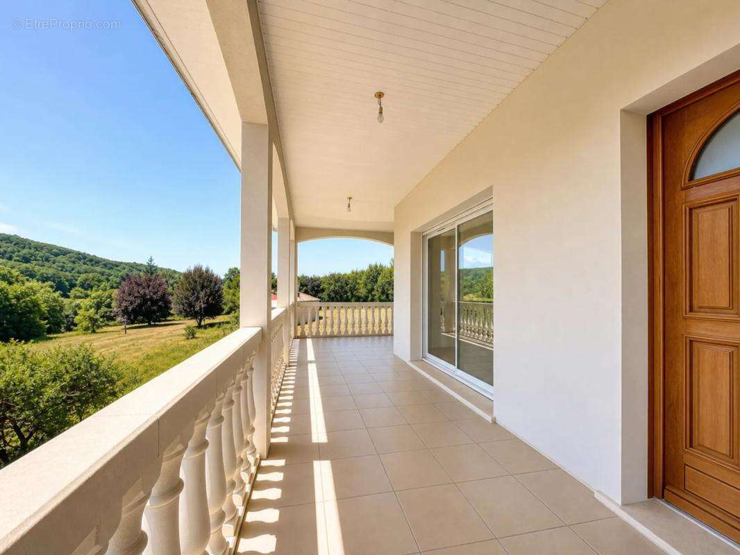 Maison de 5 pièces de 133 m² à Lestelle-de-Saint-Martory - photo 9